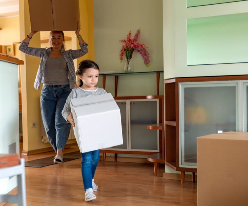 Family moving with CaddyGO